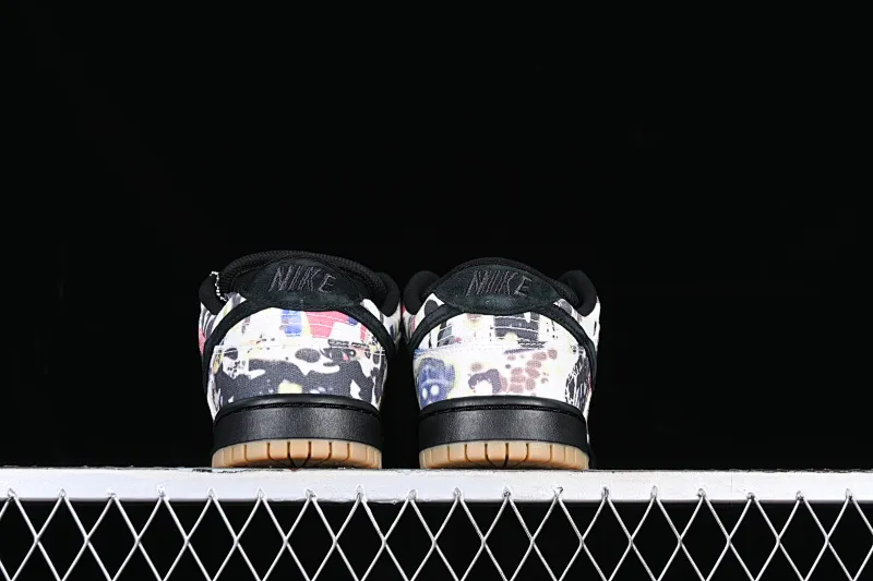 All Categories Nk SB Dunk Series Nk SB Dunk Low Low-top sneakers Supreme x Nk SB Dunk Low "Rammellzee" joint model SB low-top sports and leisure sneakers FD8778-001